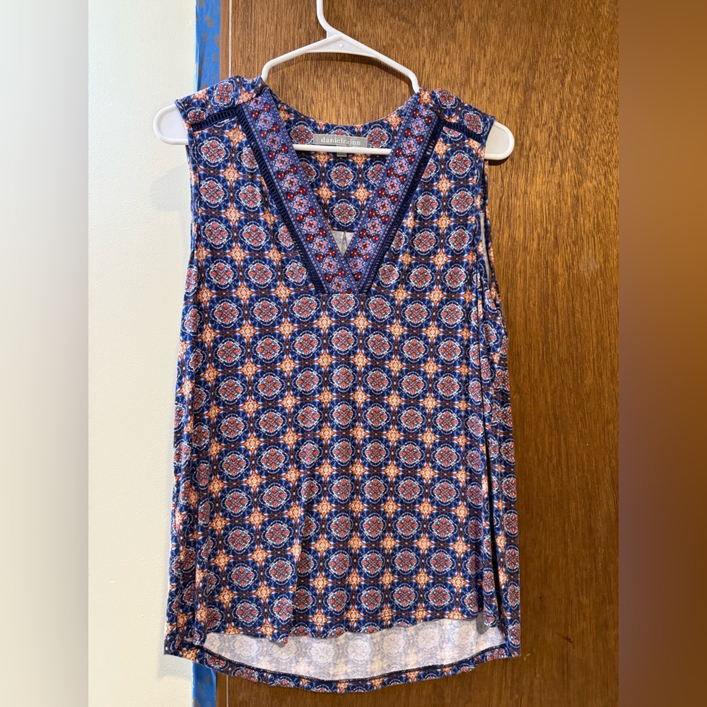 Daniel Rainn Blue and Red Patterned Top